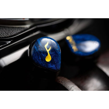 fatfreq maestro mini iem semiquaver logo close up