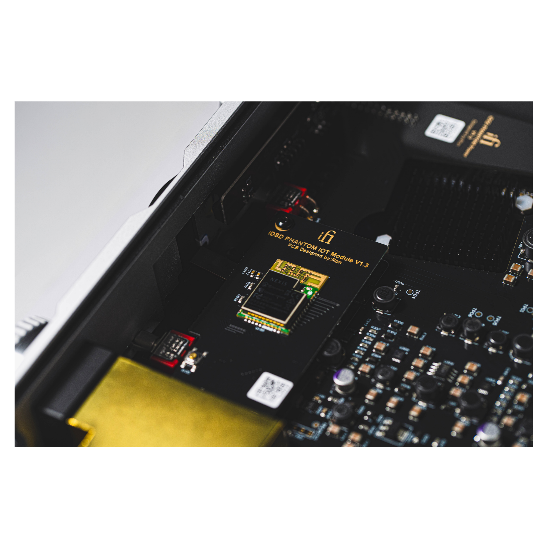 iFi iDSD Phantom - Internal Circuitry