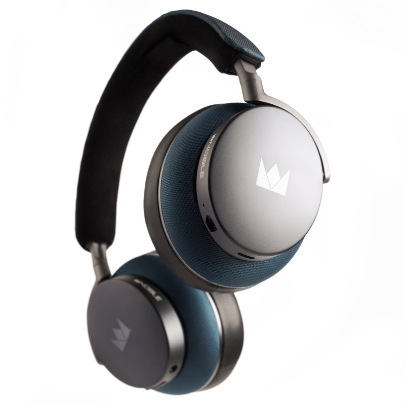 noble audio fokus apollo pro peacock angled view